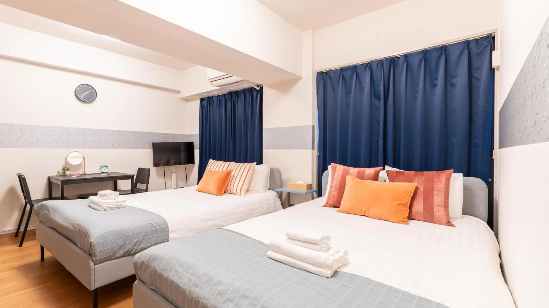 Lejlighedshotel 天满桥 Guest House #有电梯 #步行大阪城 #赏樱花必打卡点 #直达梅田 京都 #多浴室多厕所非常适合家庭客人入住 #免费wifi Japan